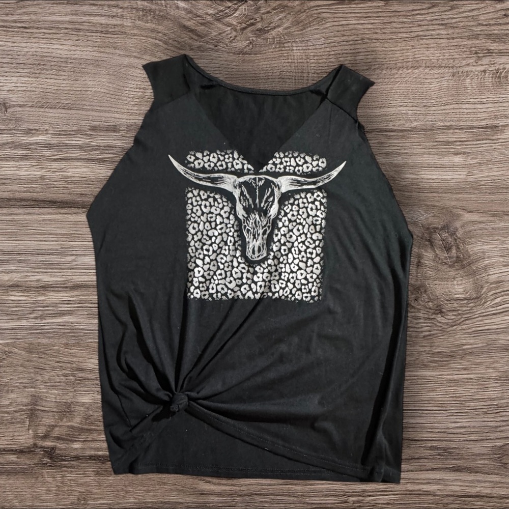 Black Sleeveless Cutoff Top with Bull Skull Design **‎ DYI CUTOFF **
